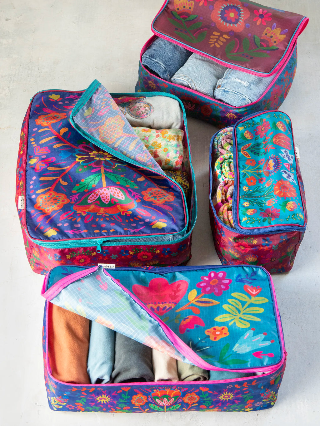 Travel Packing Cubes. Set of 4 - Multi Folk Flower
