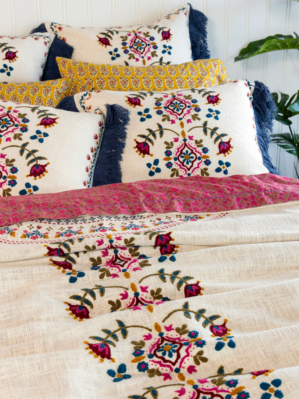 Cotton Slub Tufted Bedspread - Cream