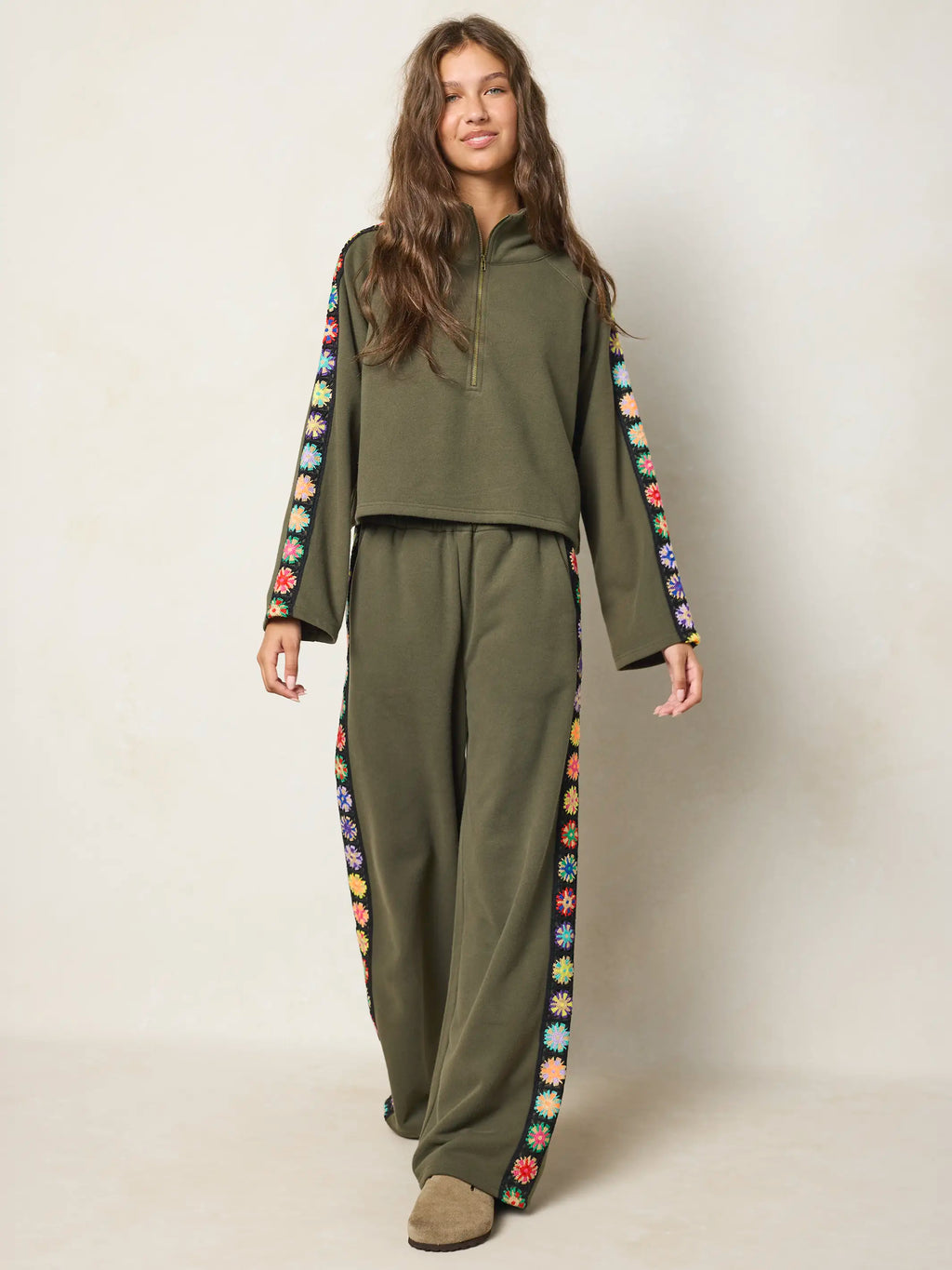 Lyvie Trim Sweatpants - Olive