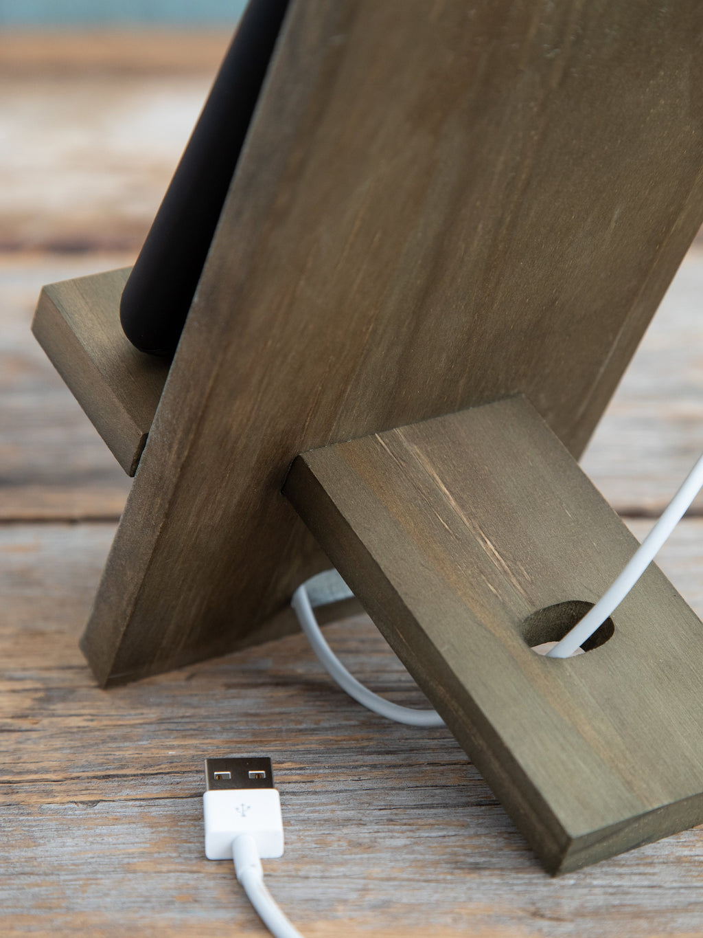 Wooden Phone Stand - Cream Folk Flower
